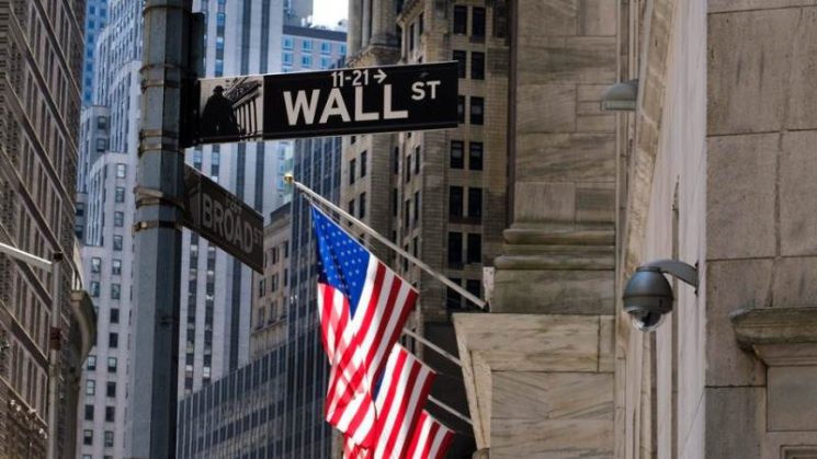 الأسهم الامريكية تراجعت ما قبل السوق الأمريكي قبل صدور التقارير الاقتصادية