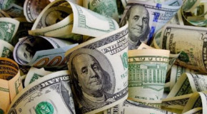 قبل قرار البنك المركزي الأمريكي تراجع الدولار مع التوترات القائمة