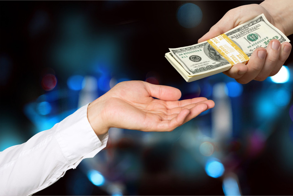 كيف اجيب فلوس بسرعه من الإنترنت عبر الإستثمار اون لاين