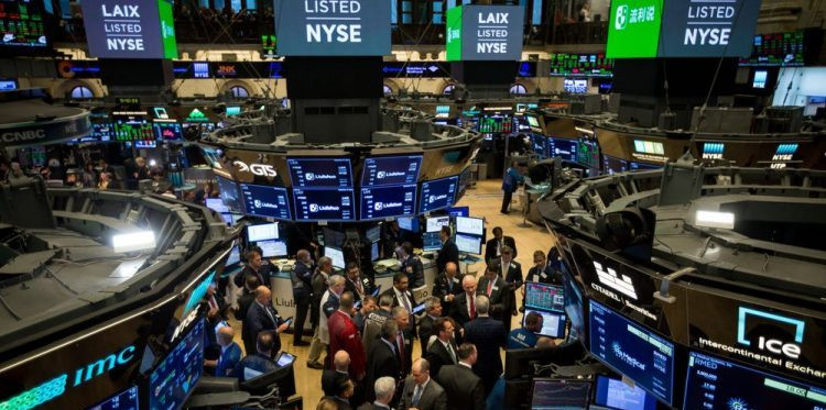 كيف تصبح سمسار بورصة معتمد وافضل شركات السمسرة | اتحاد المستثمرين العرب