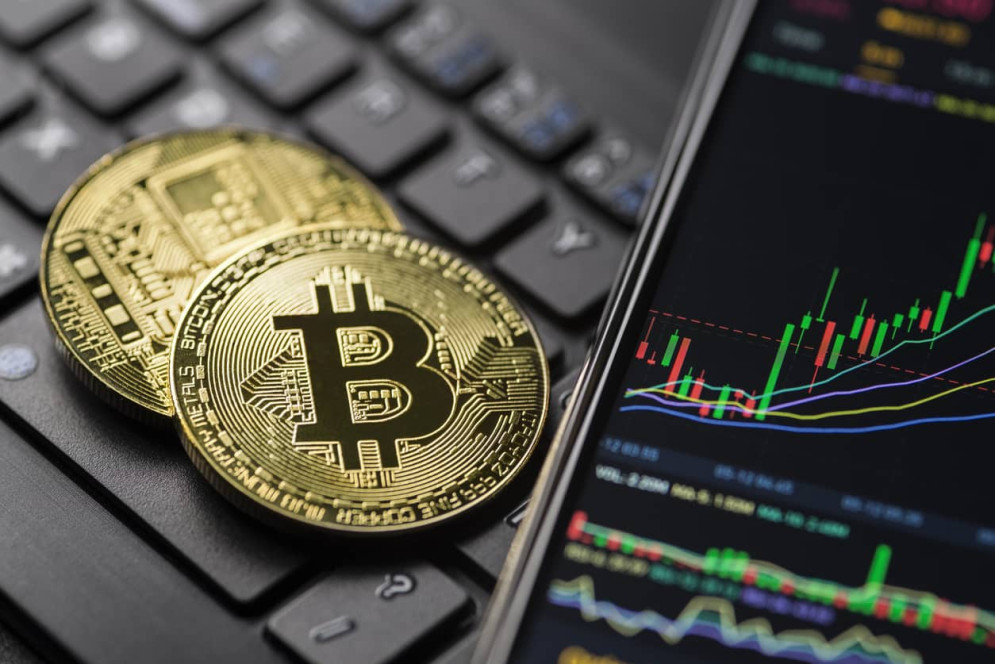 افضل منصات تداول العملات الرقمية في الإمارات العربية "القانونية" 2023