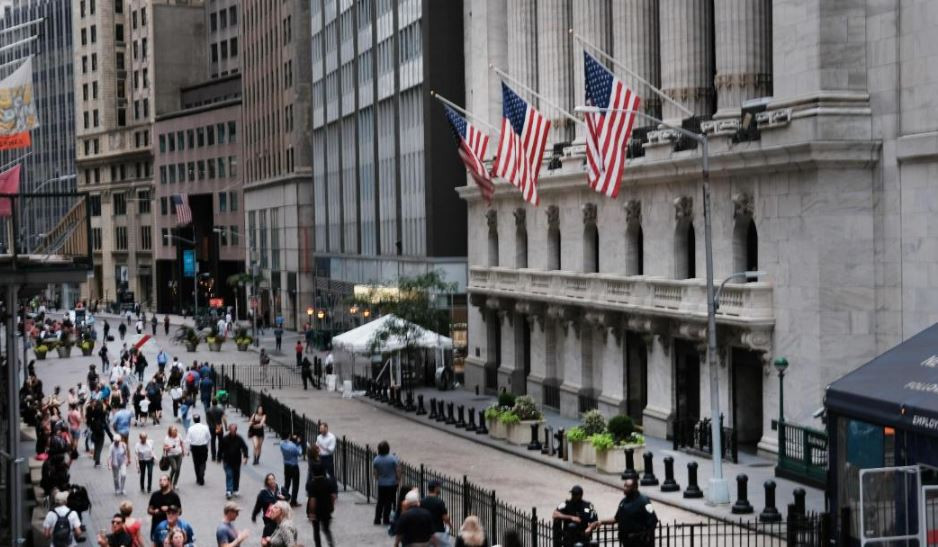 دليل أوقات تداول السوق الأمريكي بتوقيت السعودية | اتحاد المستثمرين العرب